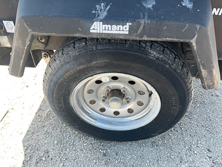 2018-allmand-bros-night-lite-pro-image-11