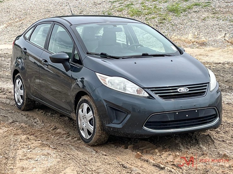 2011-ford-138-image-1