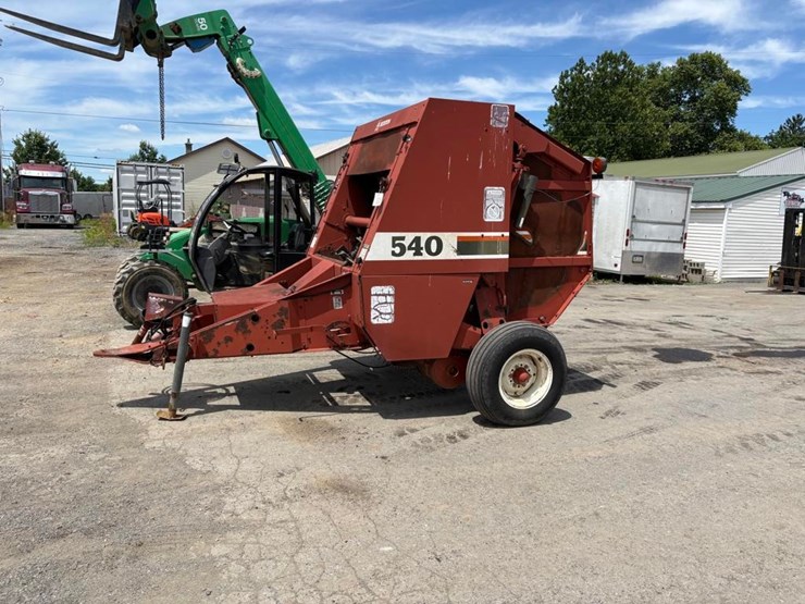 hesston-540-image-1
