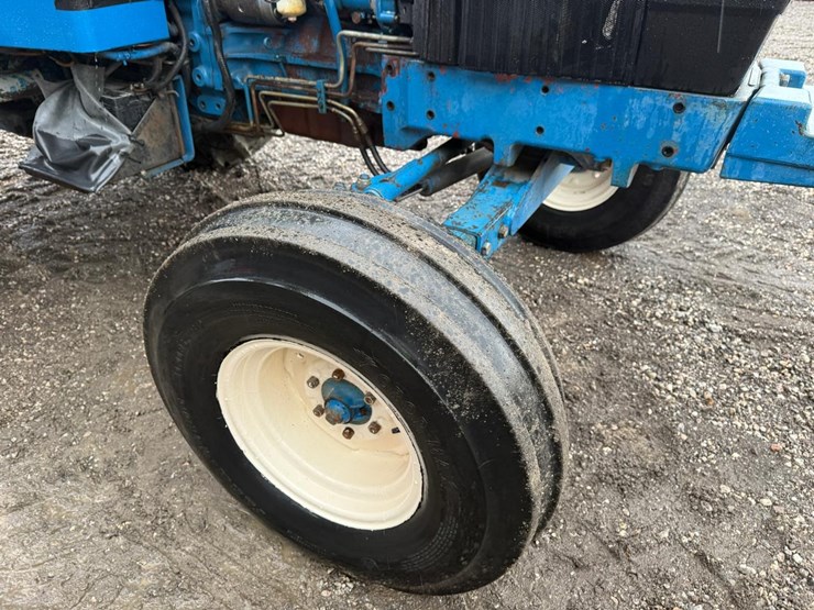 ford-7740-image-9