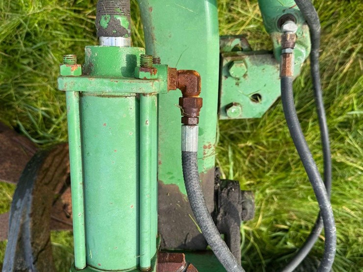 john-deere-2600-image-22