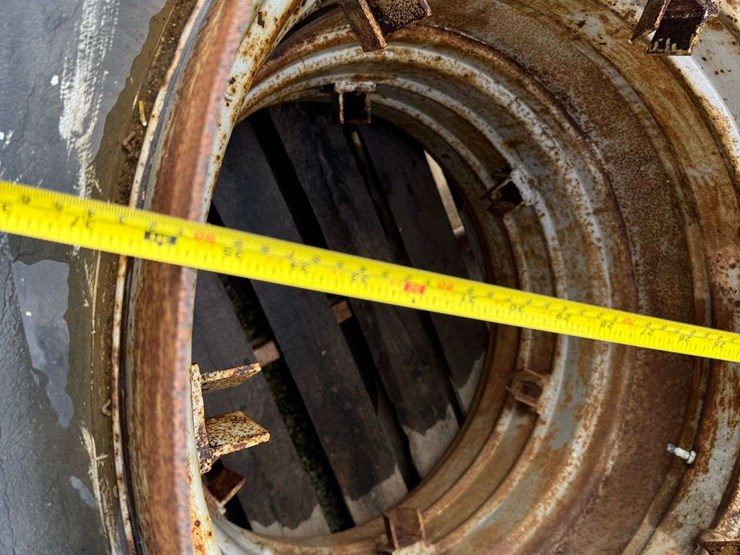 16.9-34-clamp-on-duals-w/-10"-spacer-image-9