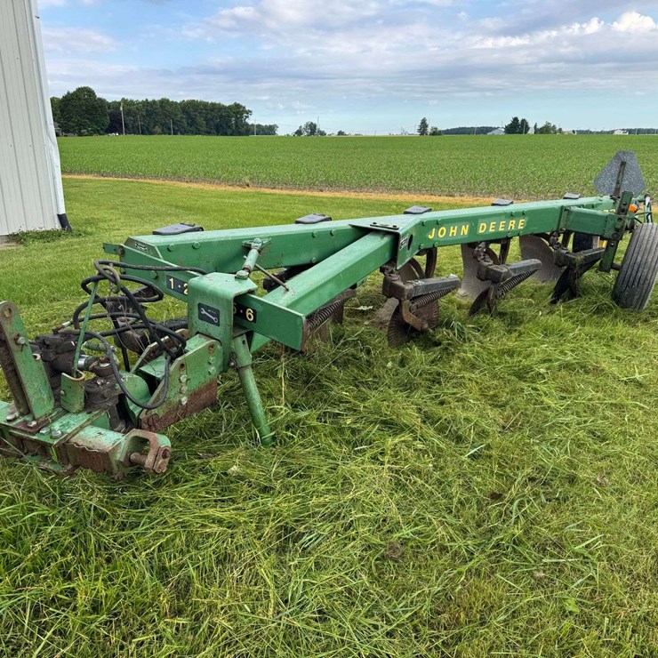 JOHN DEERE 2600