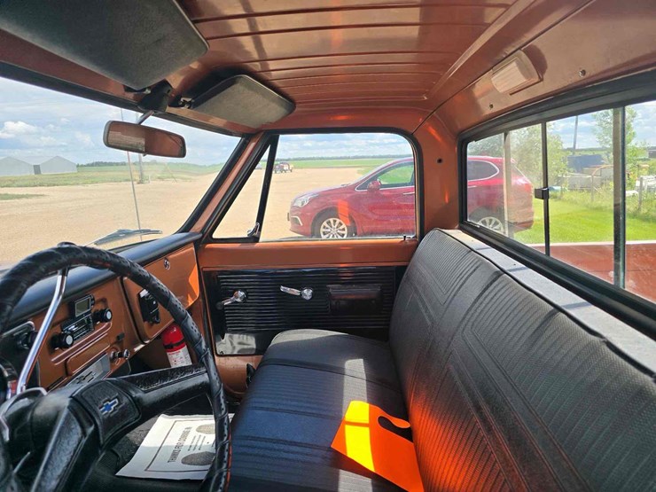 1970-chevrolet-c20-image-13