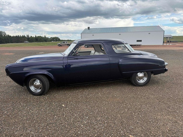 1949-studebaker-starlight-coupe-image-2