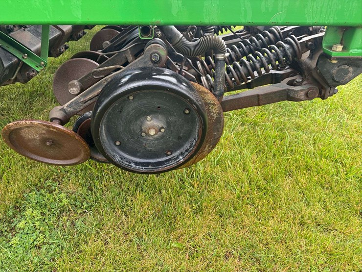 1998-john-deere-1560-image-29