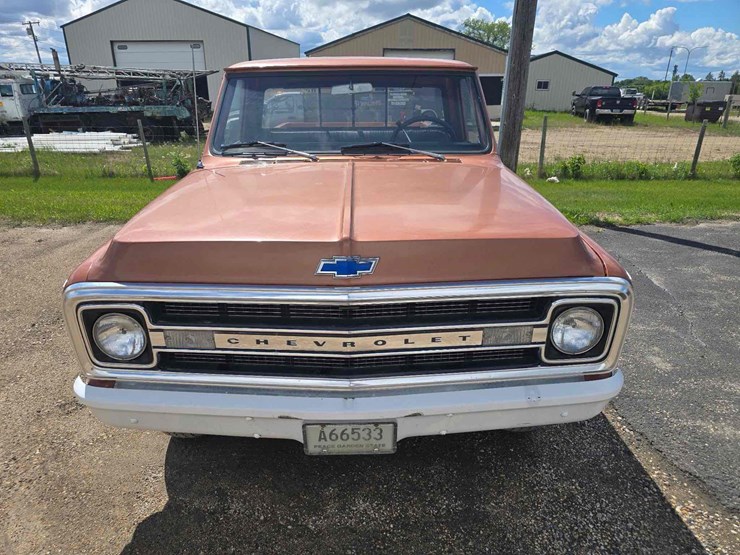 1970-chevrolet-c20-image-3