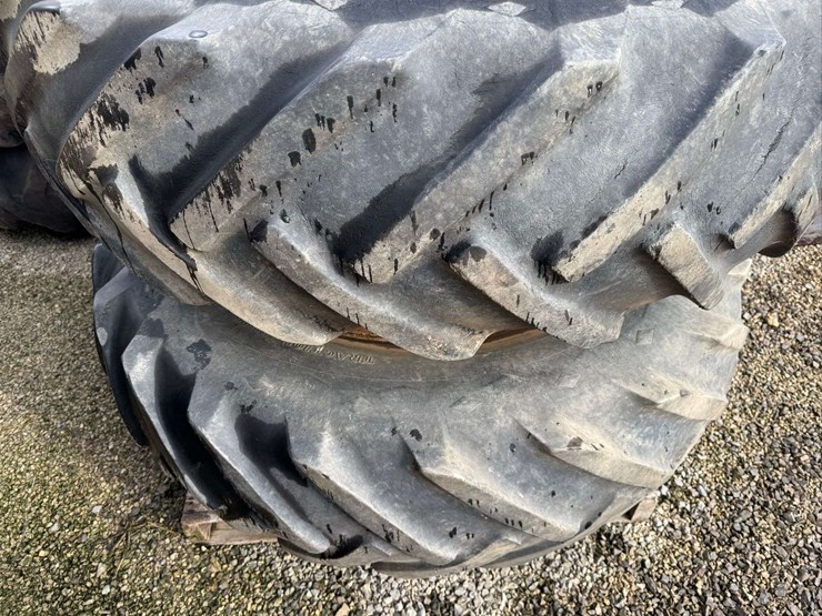 16.9-34-clamp-on-duals-w/-10"-spacer-image-11