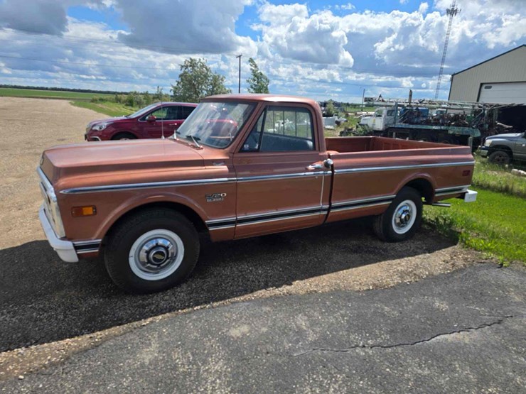 1970-chevrolet-c20-image-1