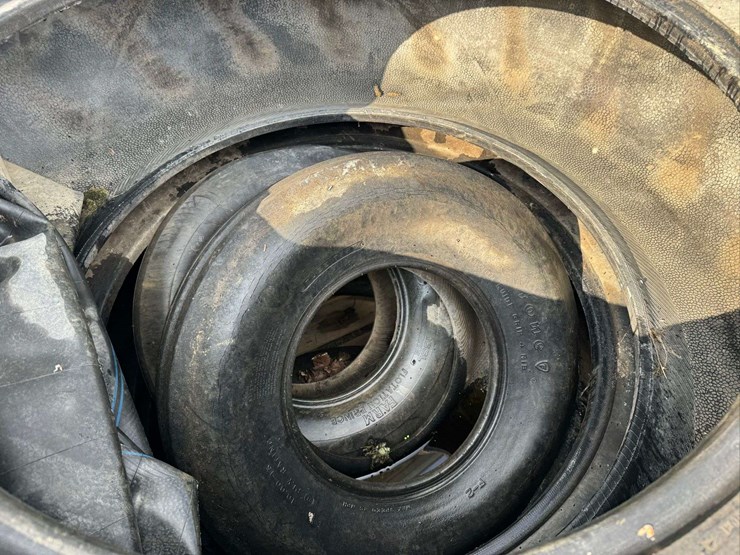 9.5l-14-w/-rim-qty.-1-and-18.4-38-spare-tires---no-rim-or-spacer-qty.-3-image-6