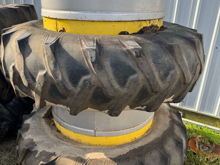 16.9-34-clamp-on-duals-with-12"-spacers-image-2