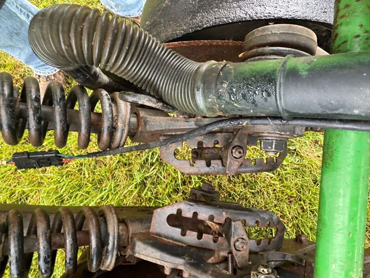1998-john-deere-1560-image-28