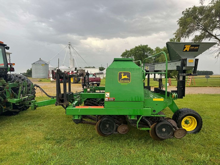 1998-john-deere-1560-image-4