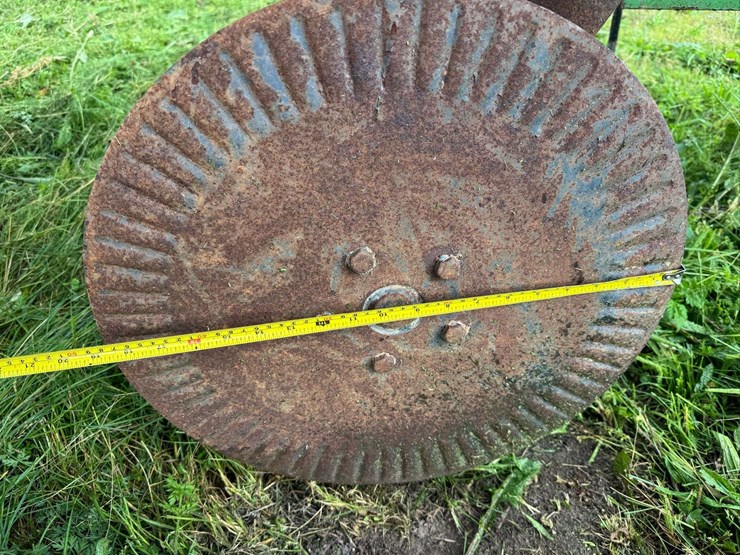 john-deere-2810-image-12