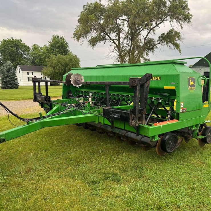 1998 JOHN DEERE 1560