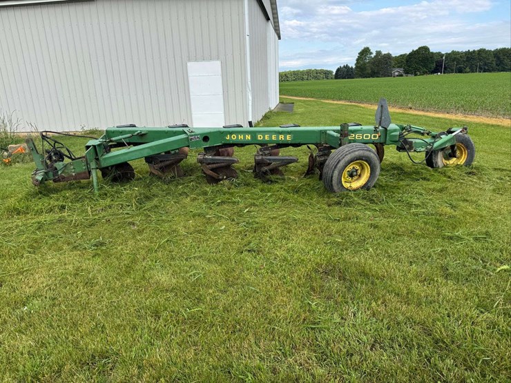 john-deere-2600-image-6