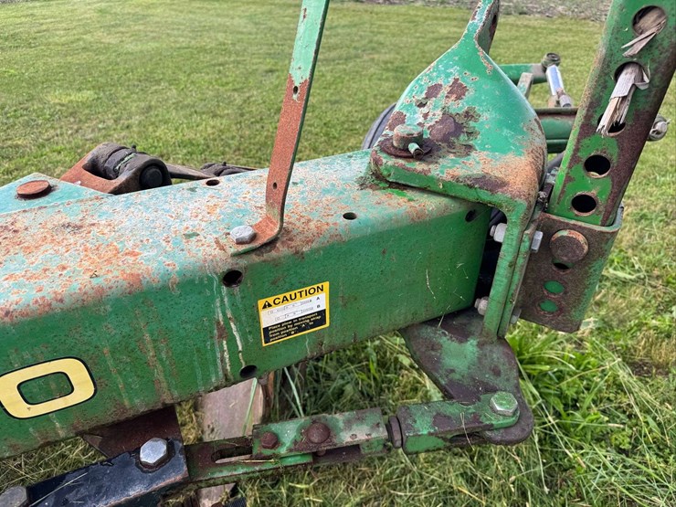 john-deere-2810-image-16
