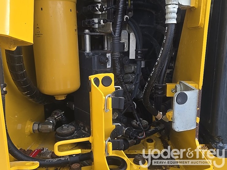 2021-komatsu-d39px-24-image-30