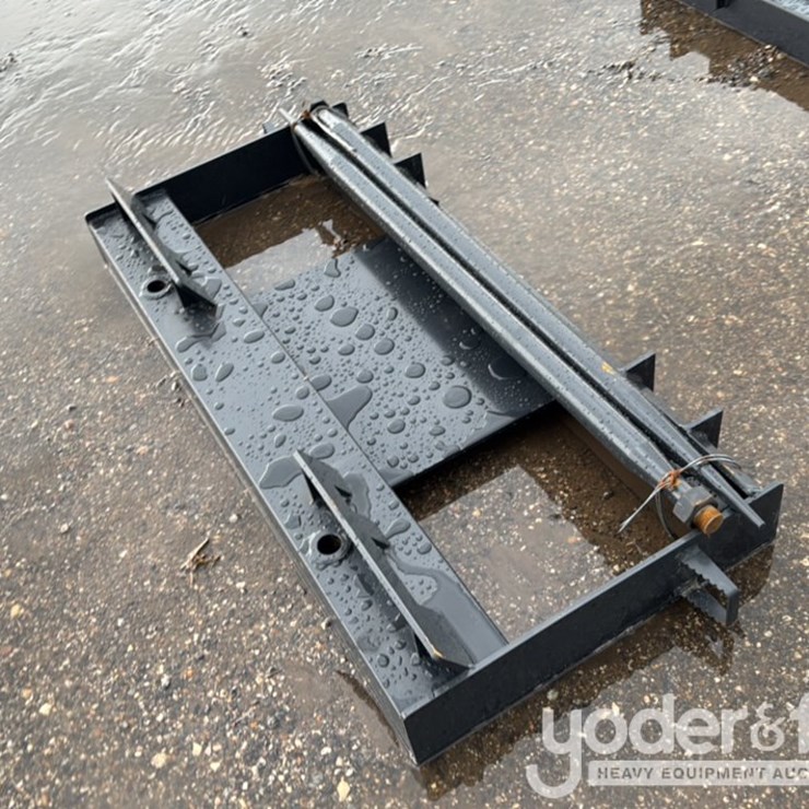 Unused JCT Bale Spear to suit Skidsteer
