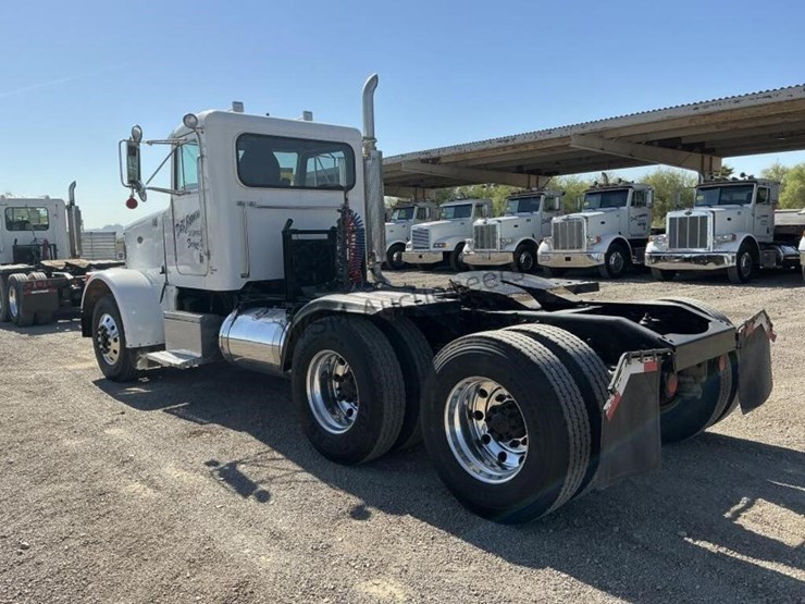 2004-peterbilt-378-image-6