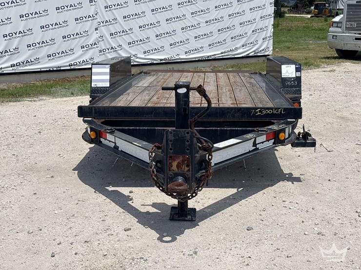 t/a-tilt-deck-trailer-image-9