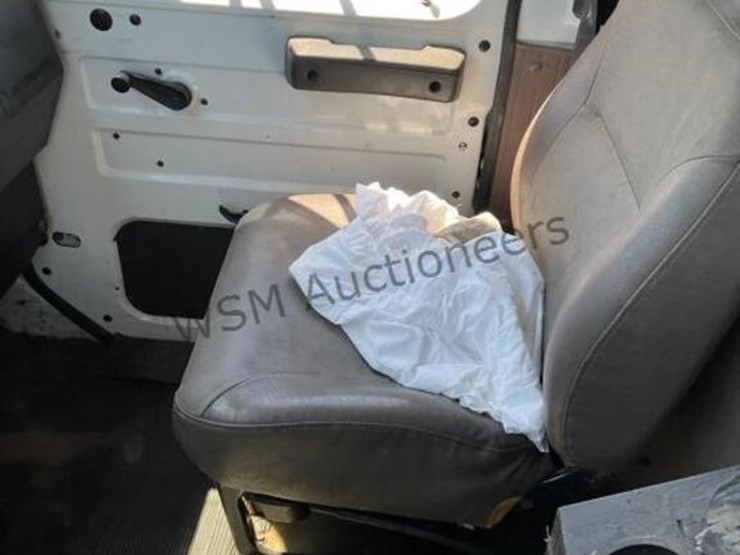 1999-international-4900-image-24