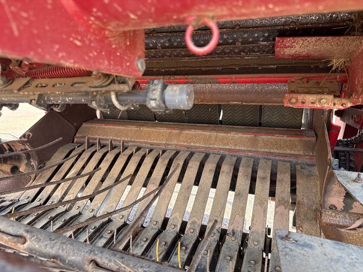 case-ih-rbx463-image-10