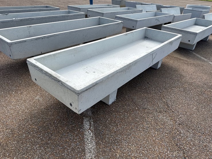 #9486-•-3x10-concrete-feed-trough-image-3