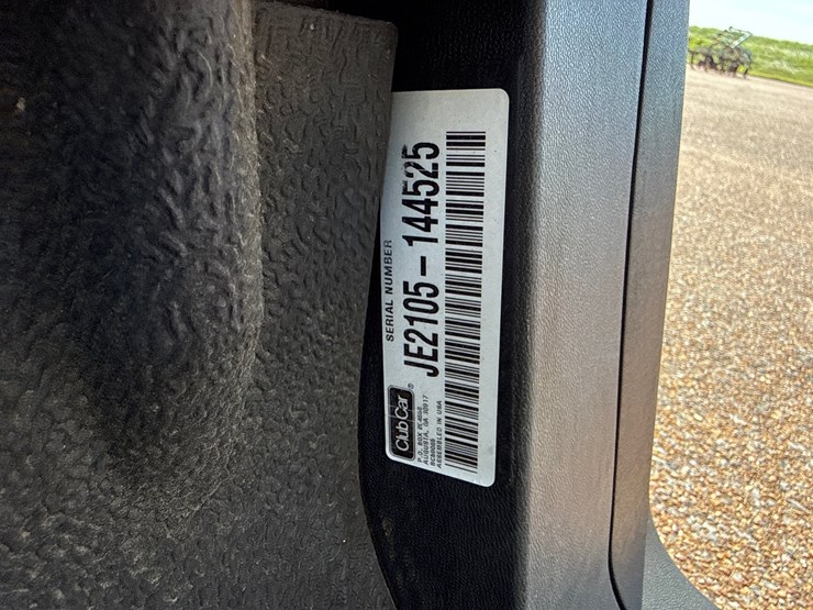 #9458-•-2021-club-car-precendent-w/charger-image-10
