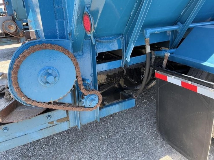2000-international-4700-image-11