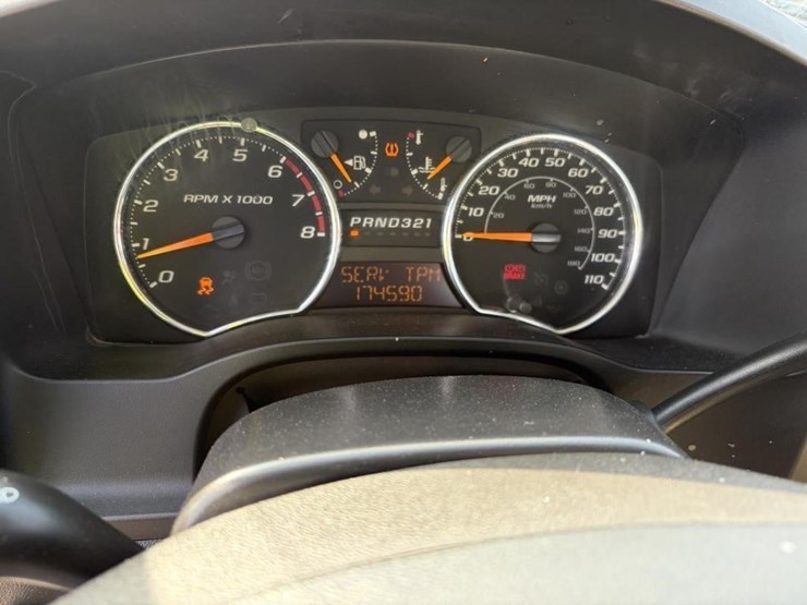 2011-chevrolet-colorado-image-15