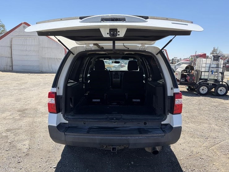 2017-ford-expedition-image-11