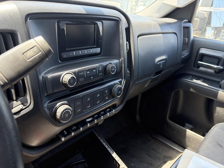 2015-gmc-sierra-3500-image-17