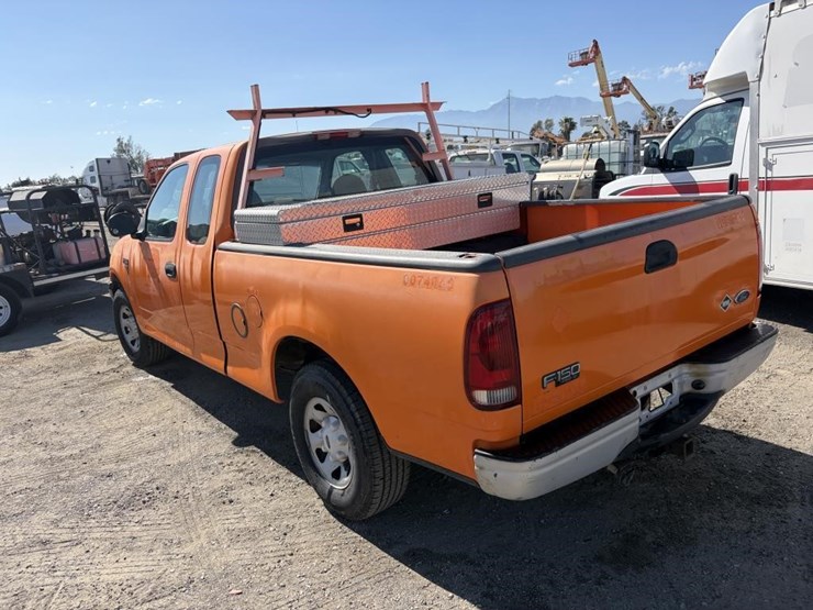 2000-ford-f150-xl-image-4