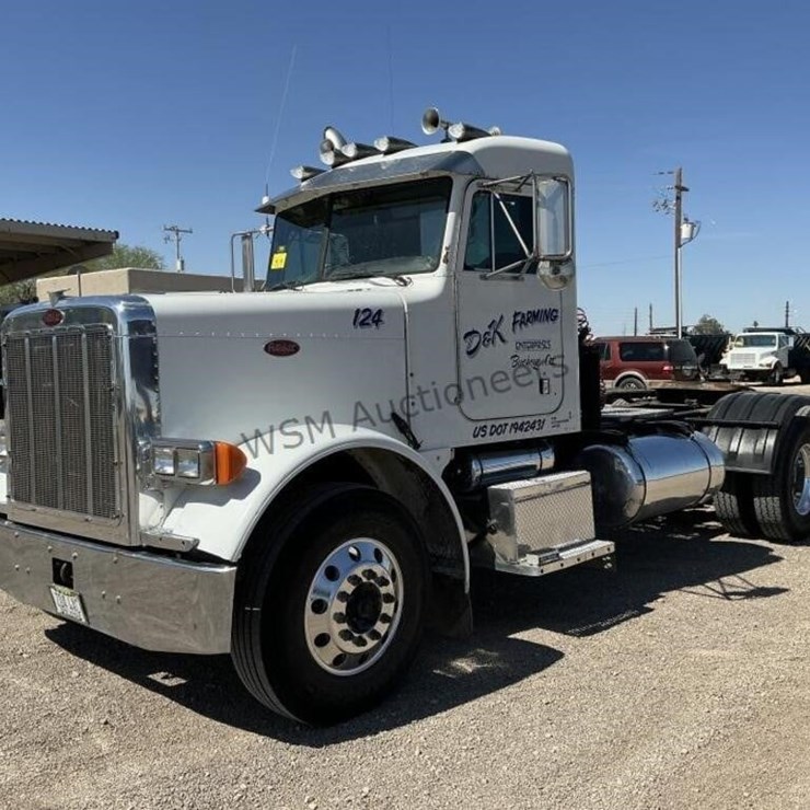 2001 PETERBILT 379