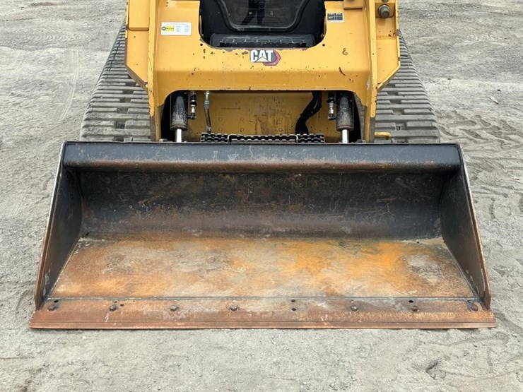 2020-caterpillar-259d3-image-7