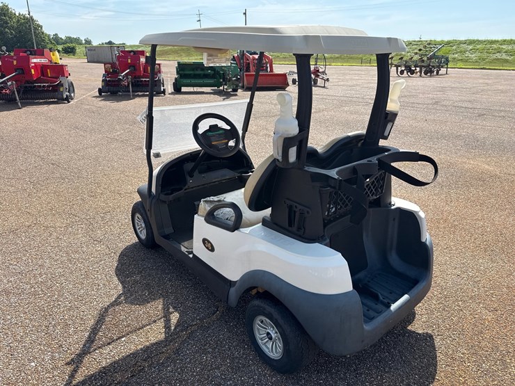 #9453-•-2021-club-car-precedent-w/charger-image-8