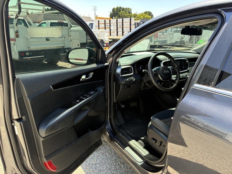 2019-kia-sorento-image-13