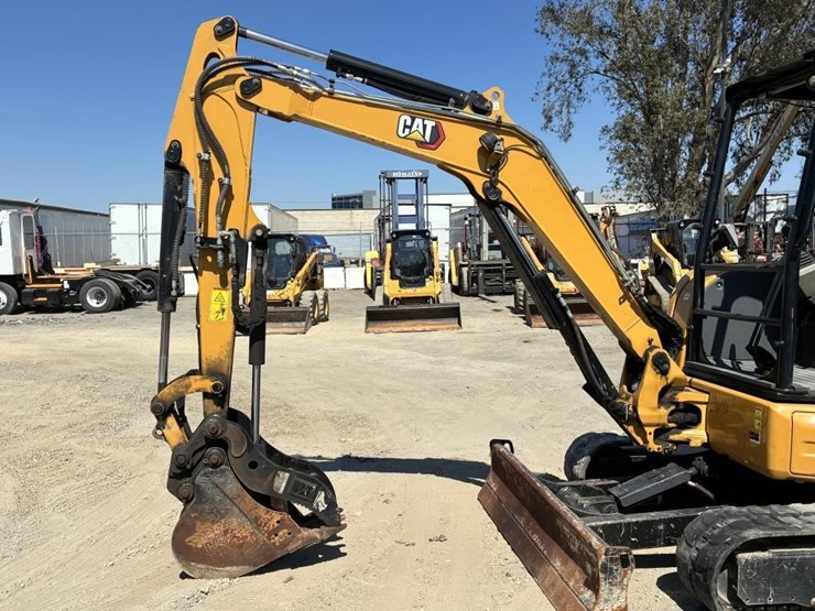 2020-caterpillar-303.5-image-5