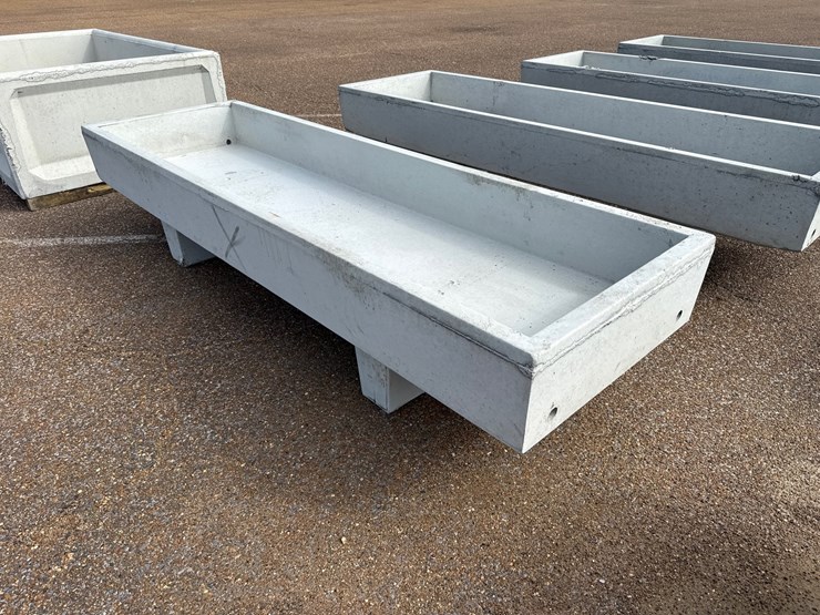 #9486-•-3x10-concrete-feed-trough-image-2