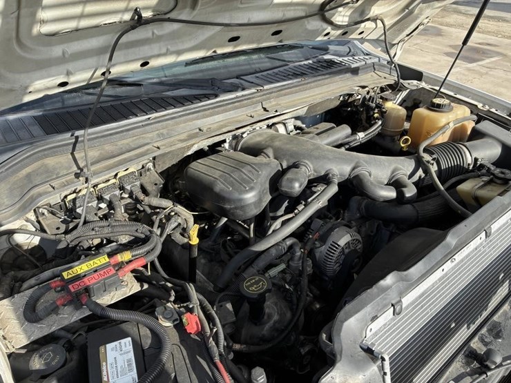 2008-ford-f550-image-8
