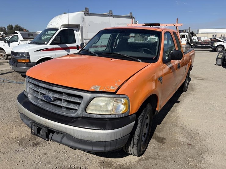 2000-ford-f150-xl-image-1