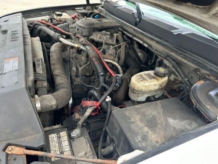 2012-chevrolet-silverado-3500hd-image-57