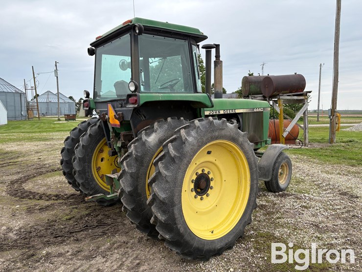 1982-john-deere-4440-image-5