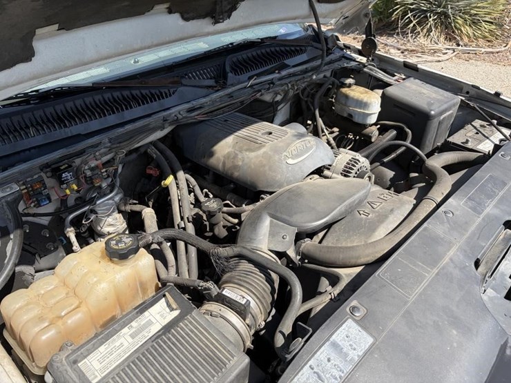 2003-chevrolet-2500-image-8