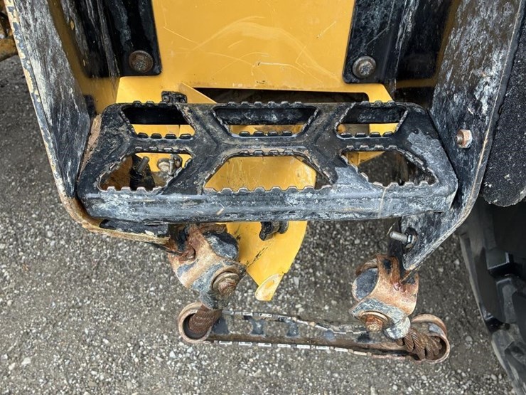 2016-caterpillar-950m-image-17