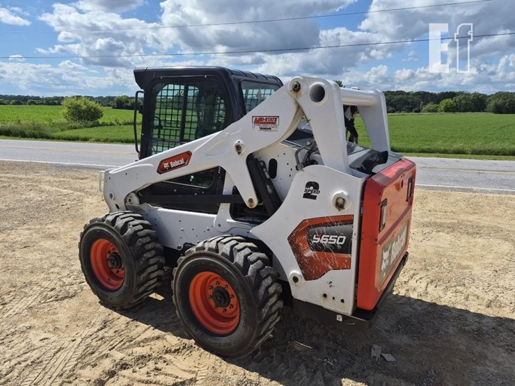 2024-bobcat-s650-image-2