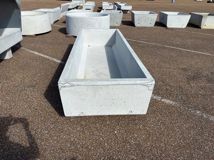 #9470-•-3x10-contrete-water-trough-image-5