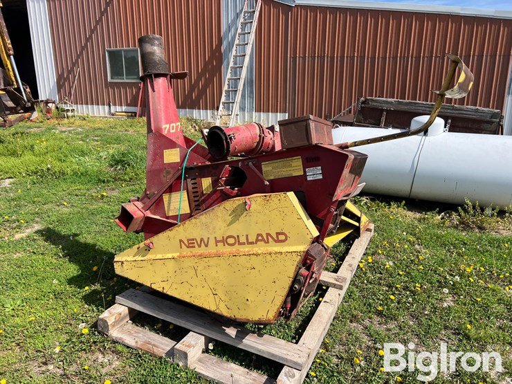 new-holland-707-image-12