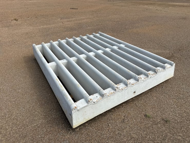 #9491-•-concrete-cattle-gap-image-4